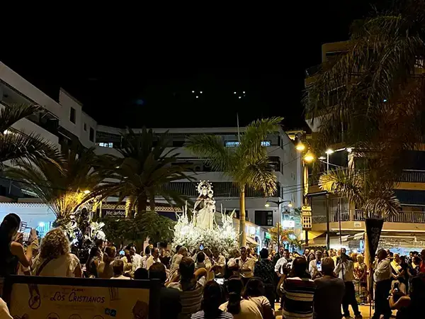 The procession and music is truly stunning