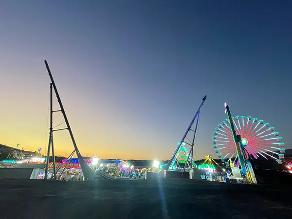 Electric colors at the Los Cristianos 2024 carnival fair grounds